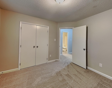 4205 Traders Dock Court - Photo Thumbnail 10