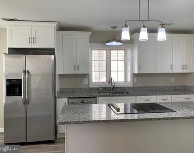 48005 Mayflower Drive - Photo Thumbnail 12