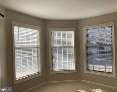 48005 Mayflower Drive - Photo Thumbnail 17