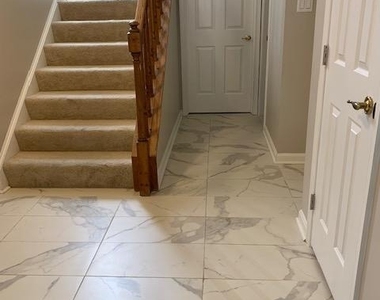 48005 Mayflower Drive - Photo Thumbnail 5