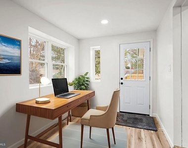 19717 Oak Court - Photo Thumbnail 12