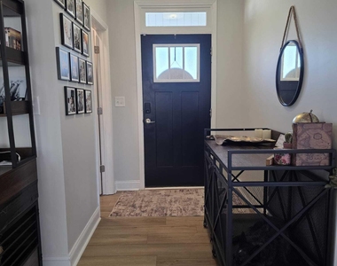 536 Amusement Drive - Photo Thumbnail 2