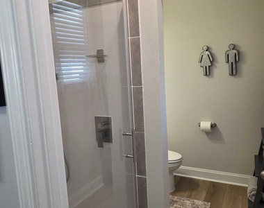 536 Amusement Drive - Photo Thumbnail 9