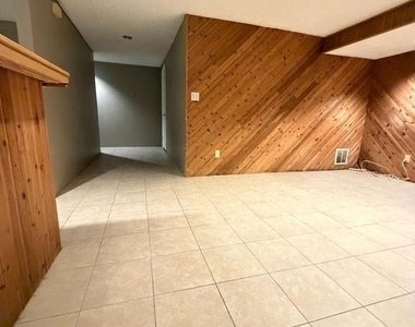 4621 Langston Drive - Photo Thumbnail 18