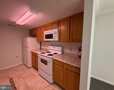 14312 Bowsprit Lane - Photo Thumbnail 2