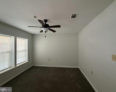 14312 Bowsprit Lane - Photo Thumbnail 6
