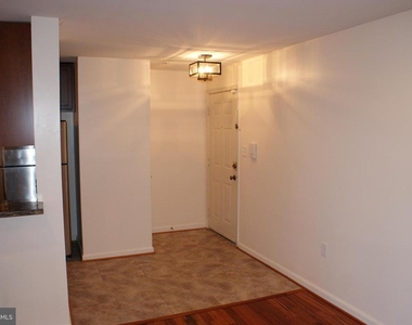 9716 Lake Pointe Court - Photo Thumbnail 2