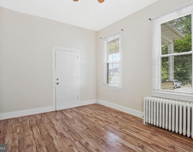 305 9th Street - Photo Thumbnail 5