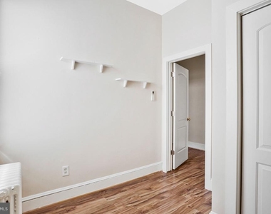 305 9th Street - Photo Thumbnail 10