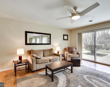 10444 Rockville Pike - Photo Thumbnail 1