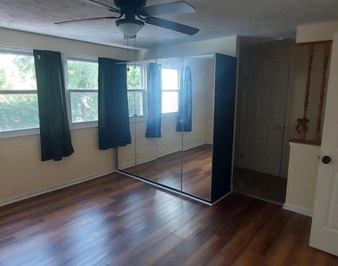 10117 Shelldrake Circle - Photo Thumbnail 17
