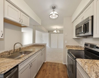 1601 Carriage House Terrace - Photo Thumbnail 9