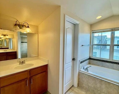 11918 Weybridge Lane - Photo Thumbnail 43
