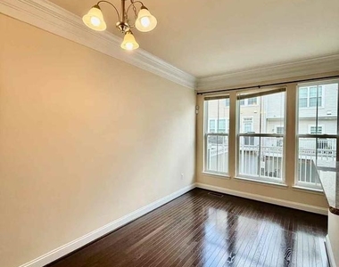 11918 Weybridge Lane - Photo Thumbnail 15