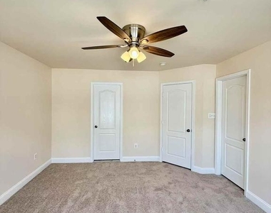 11918 Weybridge Lane - Photo Thumbnail 26