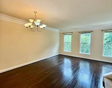 11918 Weybridge Lane - Photo Thumbnail 17