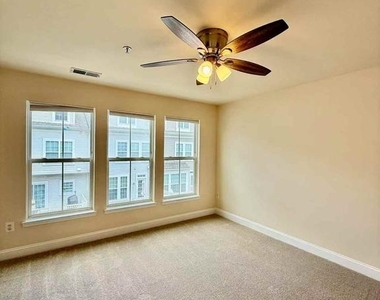 11918 Weybridge Lane - Photo Thumbnail 21