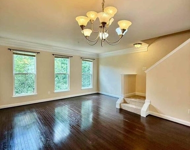 11918 Weybridge Lane - Photo Thumbnail 18