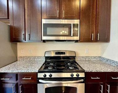 11918 Weybridge Lane - Photo Thumbnail 9