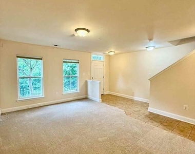11918 Weybridge Lane - Photo Thumbnail 2