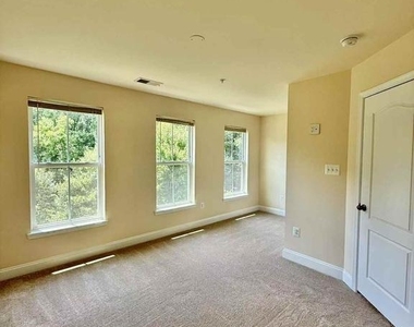 11918 Weybridge Lane - Photo Thumbnail 31
