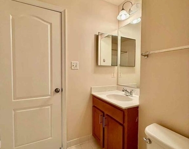 11918 Weybridge Lane - Photo Thumbnail 28