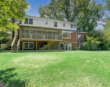 7001 Longwood Drive - Photo Thumbnail 21