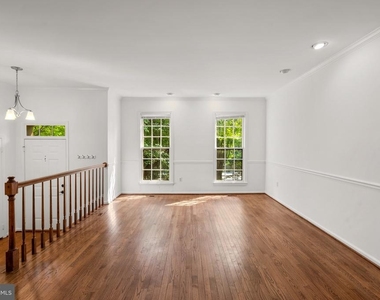 11017 Cedarwood Drive - Photo Thumbnail 3