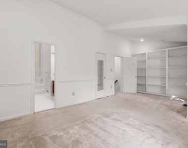 11017 Cedarwood Drive - Photo Thumbnail 16