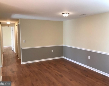 18120 Chalet Drive - Photo Thumbnail 7