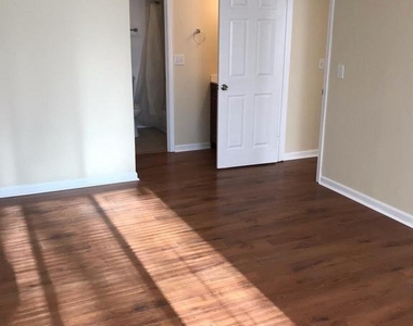 18120 Chalet Drive - Photo Thumbnail 22