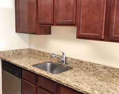 18120 Chalet Drive - Photo Thumbnail 9