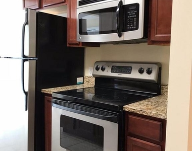 18120 Chalet Drive - Photo Thumbnail 6
