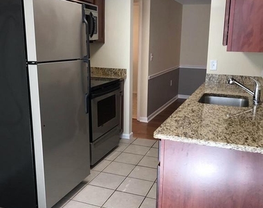 18120 Chalet Drive - Photo Thumbnail 8