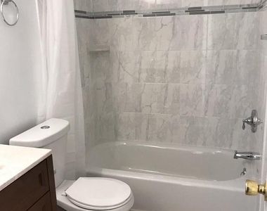 18120 Chalet Drive - Photo Thumbnail 15