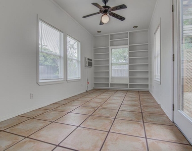 4300 Companeros Way - Photo Thumbnail 26