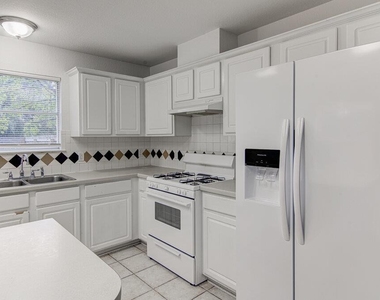 4300 Companeros Way - Photo Thumbnail 31