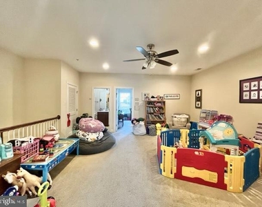 11217 Terrace Lane - Photo Thumbnail 11