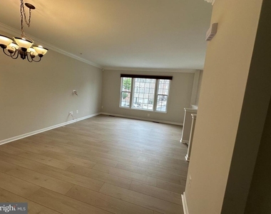 7076 Water Oak Road - Photo Thumbnail 1