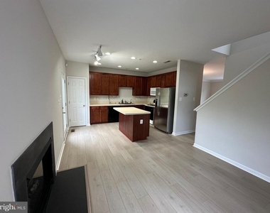 7076 Water Oak Road - Photo Thumbnail 4