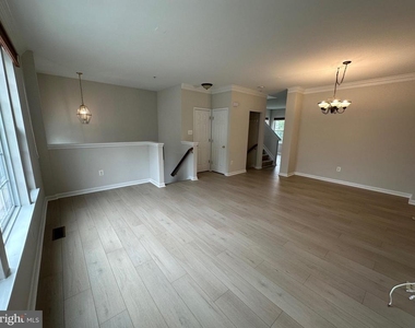 7076 Water Oak Road - Photo Thumbnail 3