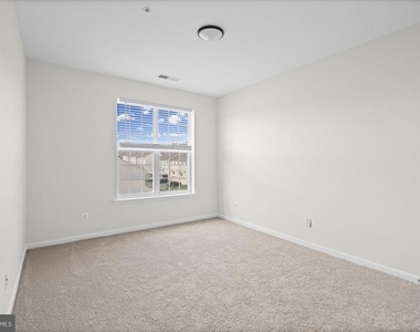 1670 Mohegan Drive - Photo Thumbnail 24
