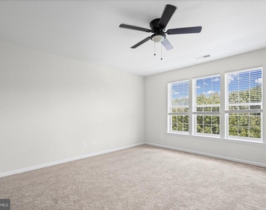 1670 Mohegan Drive - Photo Thumbnail 17