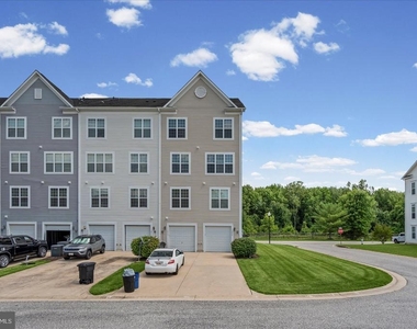 1670 Mohegan Drive - Photo Thumbnail 34