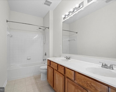 1670 Mohegan Drive - Photo Thumbnail 28