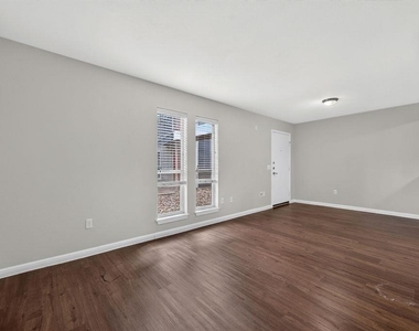 2512 Durwood St - Photo Thumbnail 2