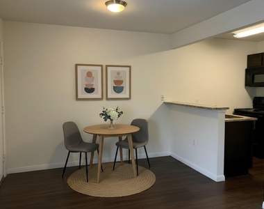 2512 Durwood St - Photo Thumbnail 5