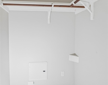 2512 Durwood St - Photo Thumbnail 10