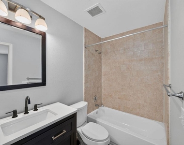2512 Durwood St - Photo Thumbnail 7