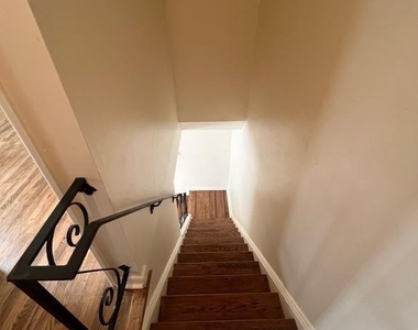 1118 Taney Avenue - Photo Thumbnail 5